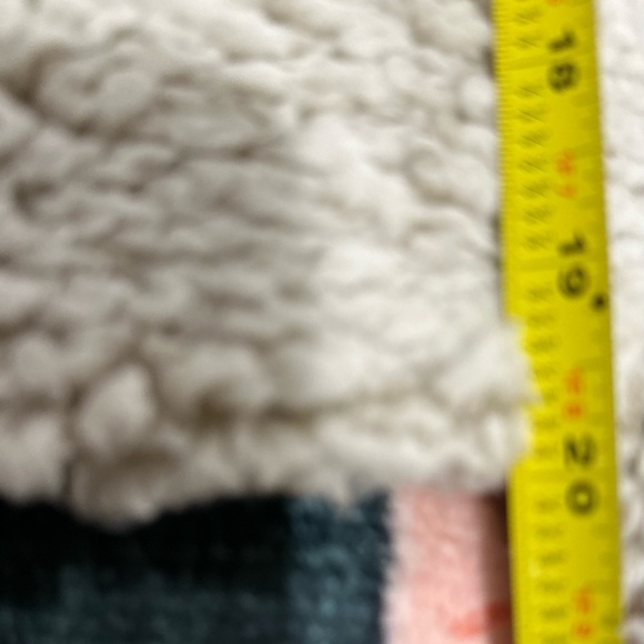 Small Sherpa pullover women’s size small - Picture 6 of 6